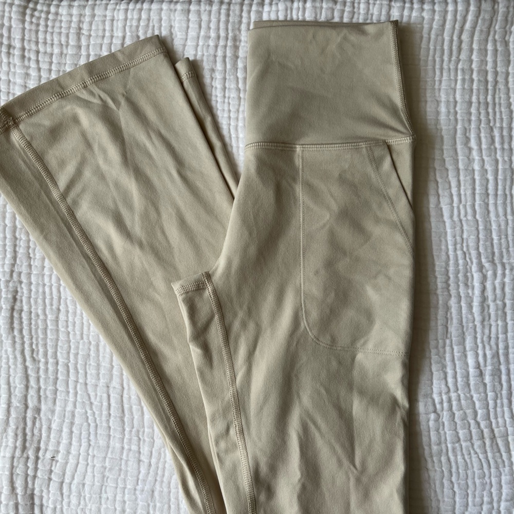 Offline Aerie cream bootcut leggings